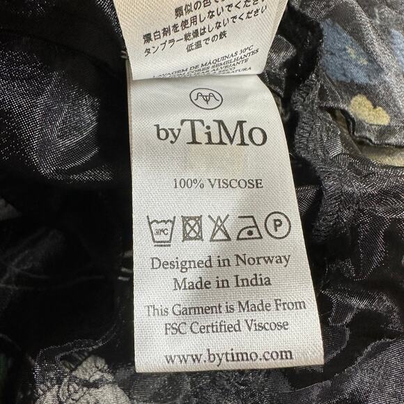 ByTiMo NWT Black Floral Bubble Crepe Blouse Daisy Size S Long Sleeve Round Neck - Picture 8 of 10